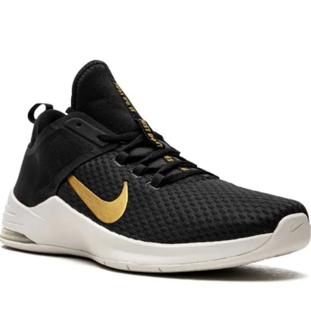 Nike Air Max Bella TR 2 'Black / Metallic Gold' sneakers Sz 10.5